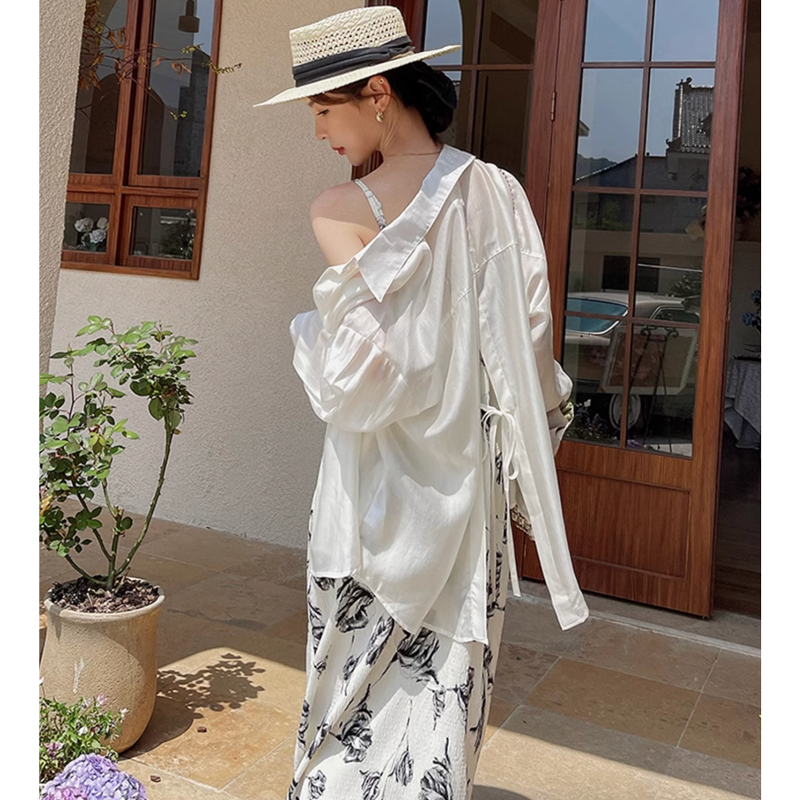 バックスリットブラウス×キャミソールワンピース