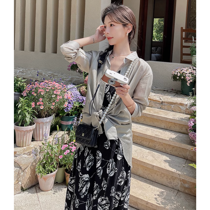 バックスリットブラウス×キャミソールワンピース