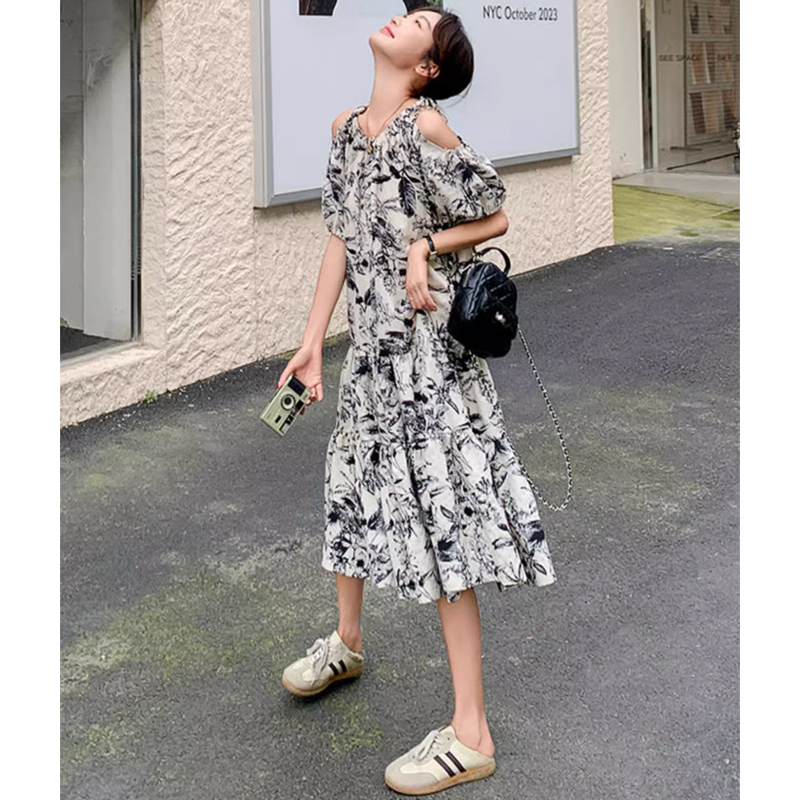 オープンショルダーボタニカルワンピース