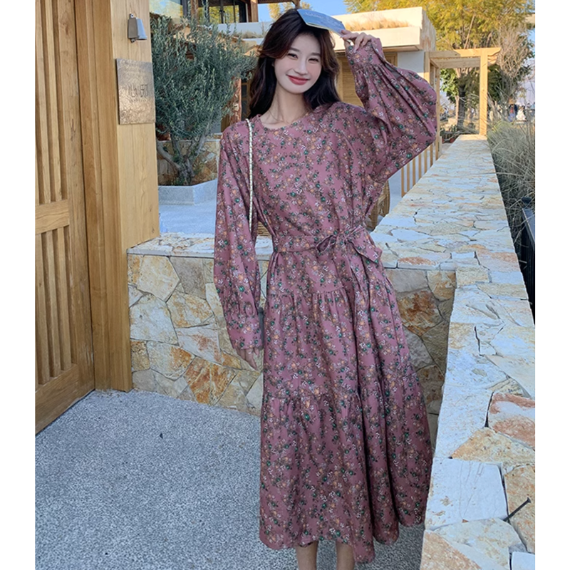 小花柄ティアードワンピース