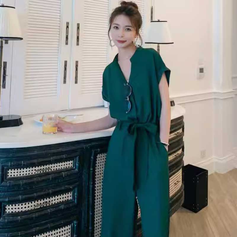 スキッパージャンプスーツ