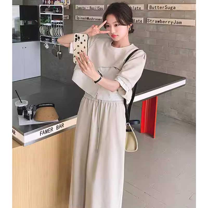 ペールカラーカジュアルセットアップ