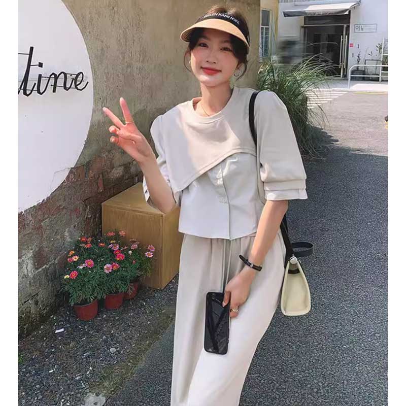 ペールカラーカジュアルセットアップ