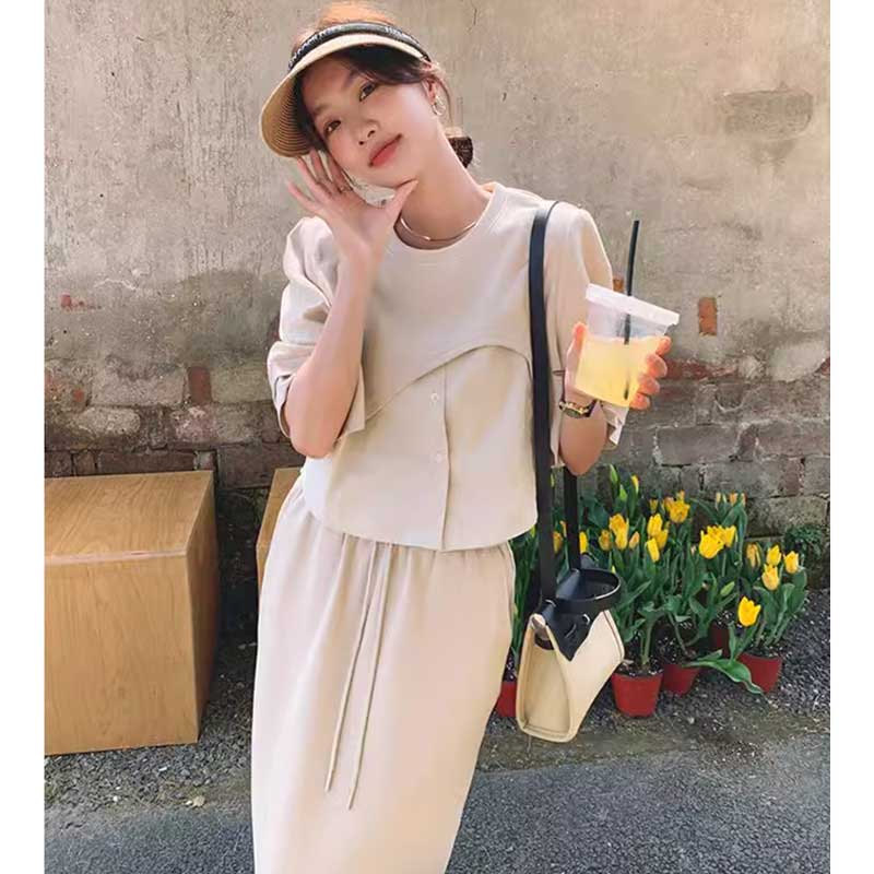 ペールカラーカジュアルセットアップ