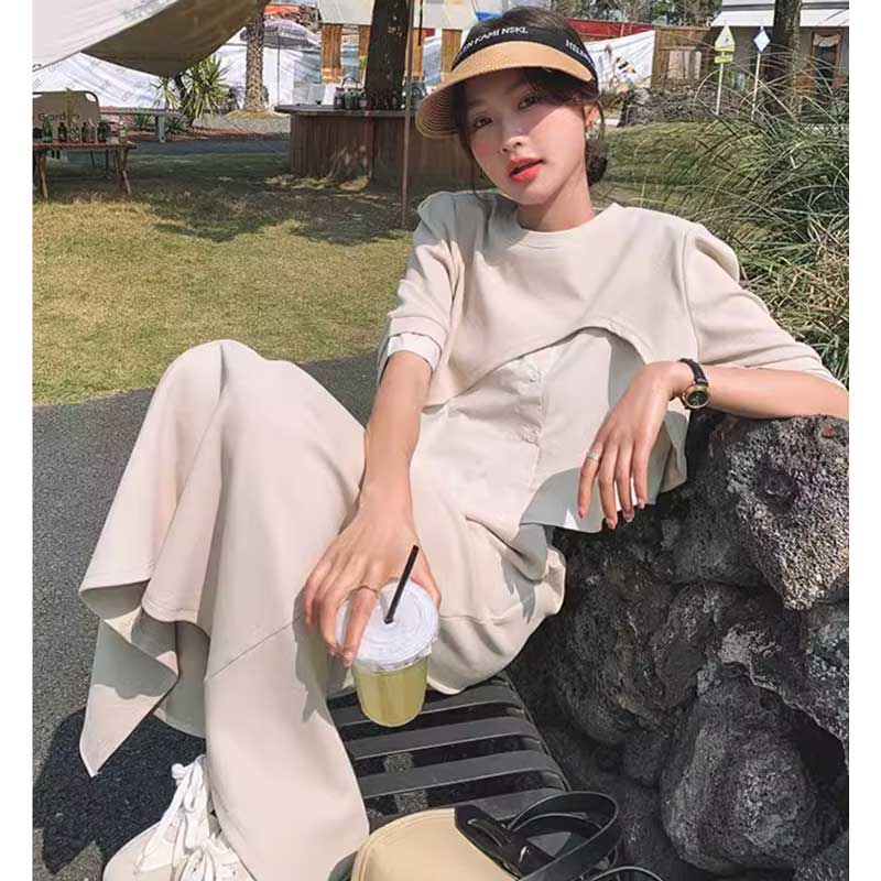 ペールカラーカジュアルセットアップ