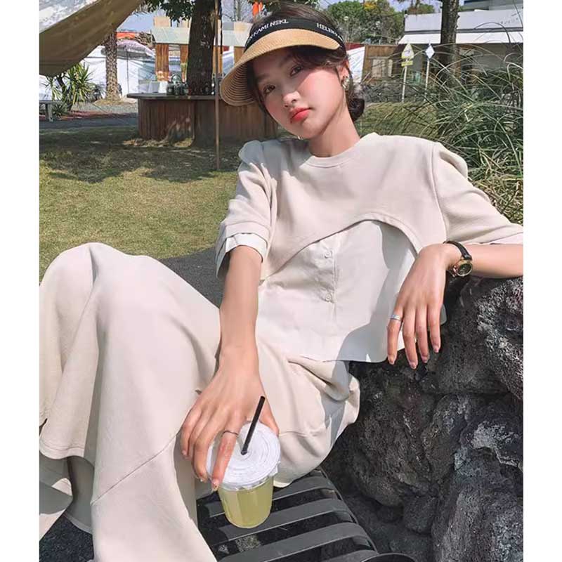 ペールカラーカジュアルセットアップ