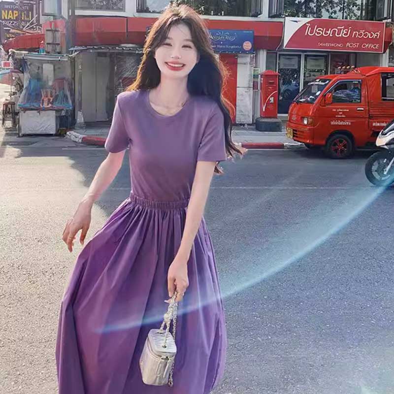 バックオープンワンピース