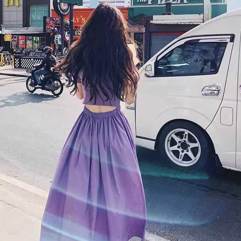 バックオープンワンピース