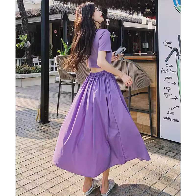 バックオープンワンピース