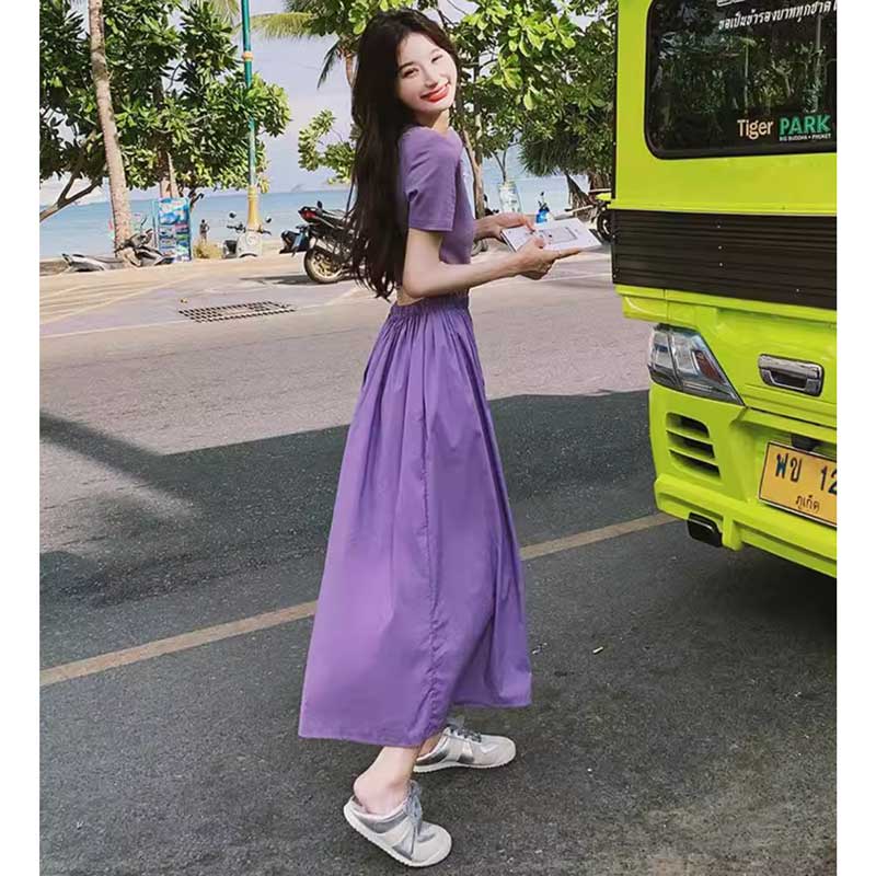 バックオープンワンピース