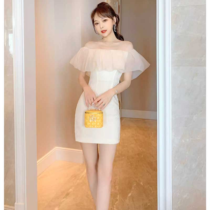 オフショルダーフリルワンピース