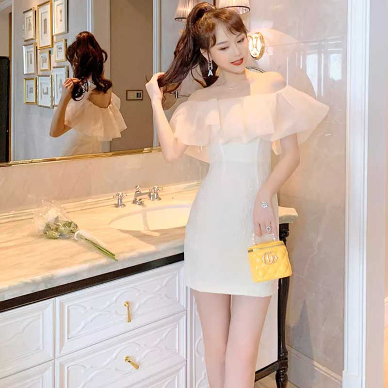 オフショルダーフリルワンピース