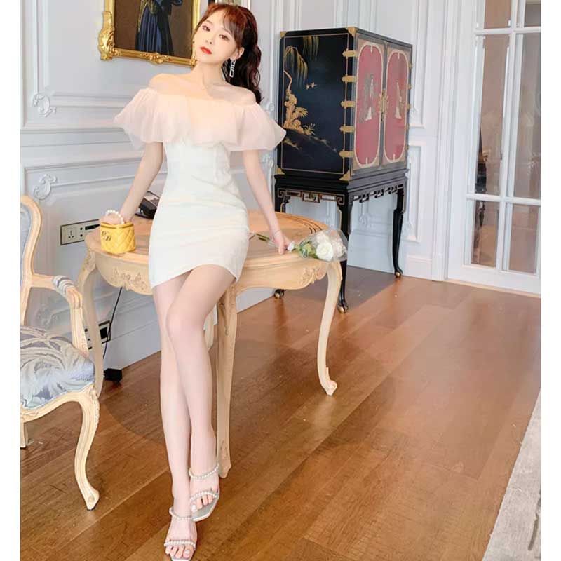 オフショルダーフリルワンピース