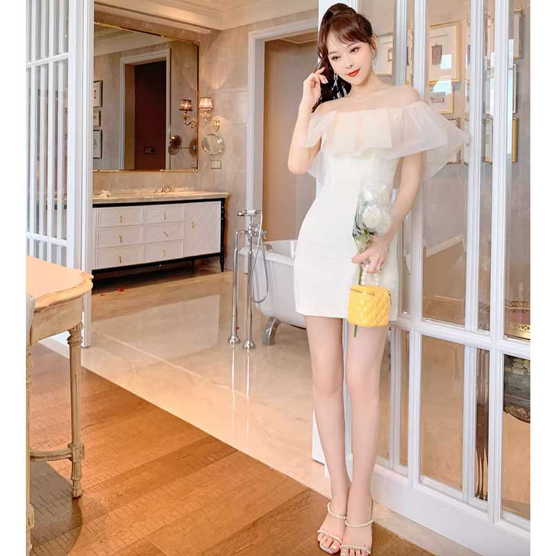 オフショルダーフリルワンピース