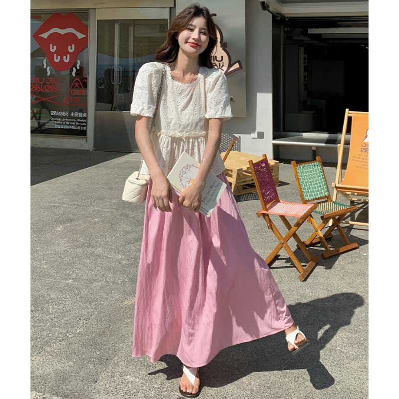 レースカットソー×マキシ丈フレアスカート