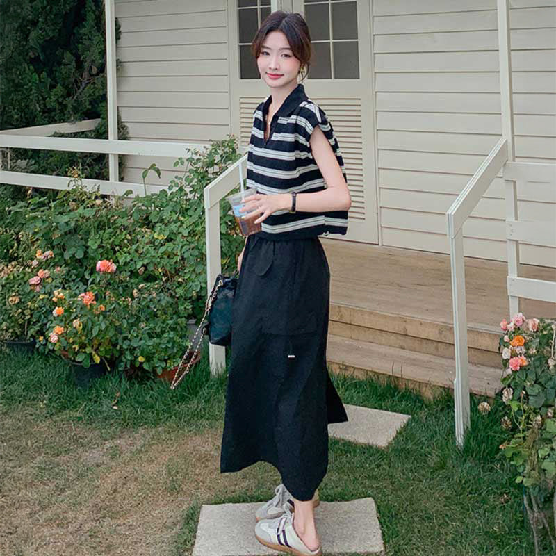 ボーダーポロTシャツ×バックスリットスカート