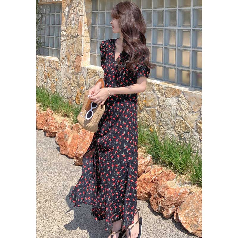 スリット入りフラワーロングワンピース