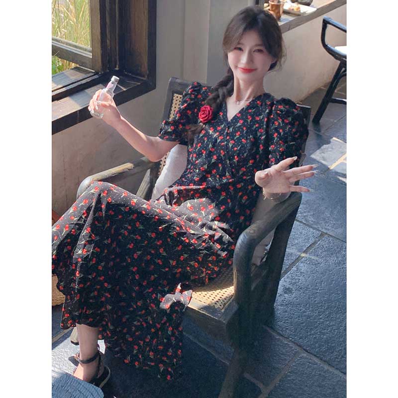 スリット入りフラワーロングワンピース