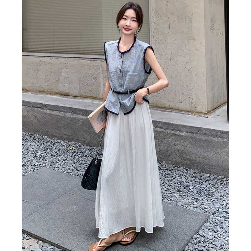 ノースリーブトップス×ロングフレアスカート