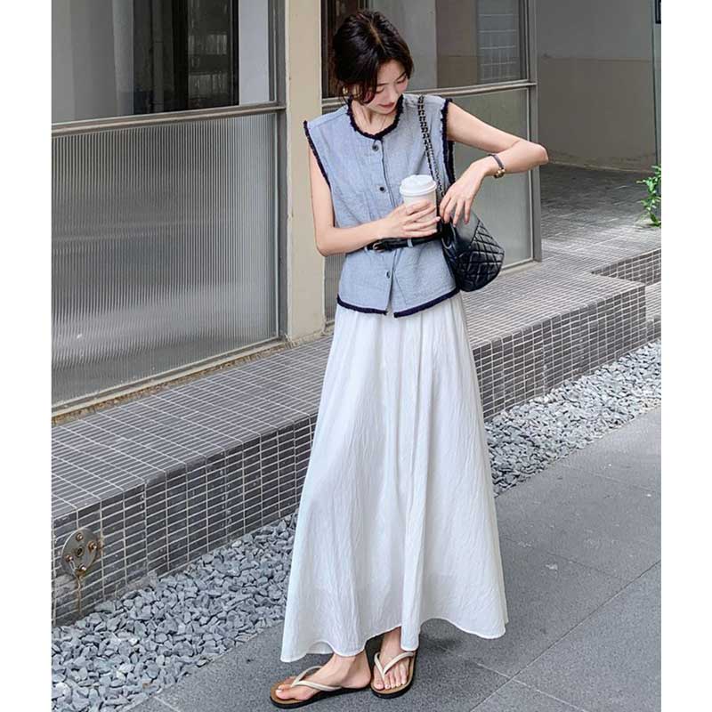 ノースリーブトップス×ロングフレアスカート