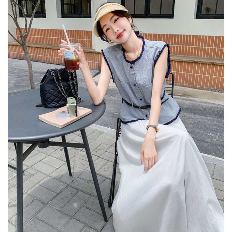 ノースリーブトップス×ロングフレアスカート