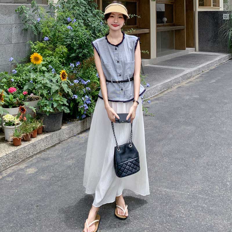 ノースリーブトップス×ロングフレアスカート