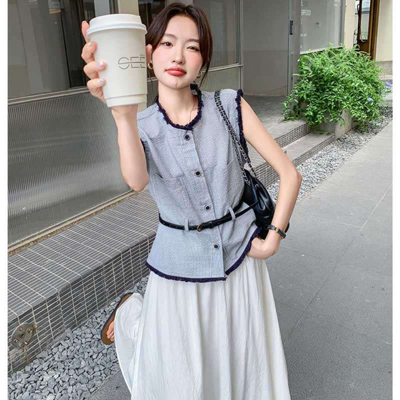 ノースリーブトップス×ロングフレアスカート