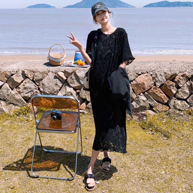 ブラックベスト×フラワーレースワンピース