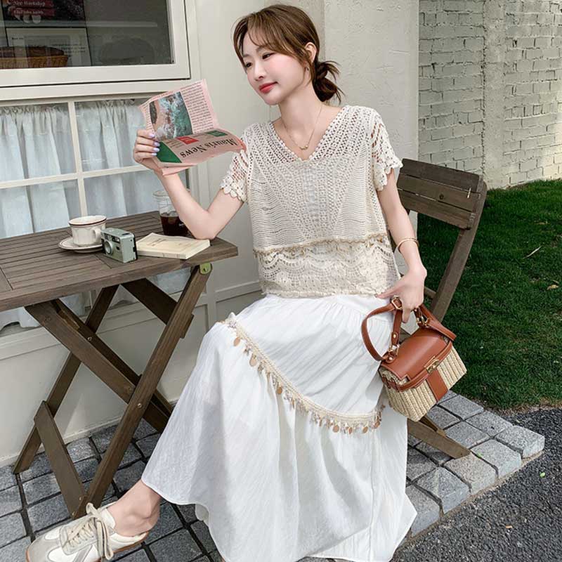 レース編みニットトップス×ティアードワンピース