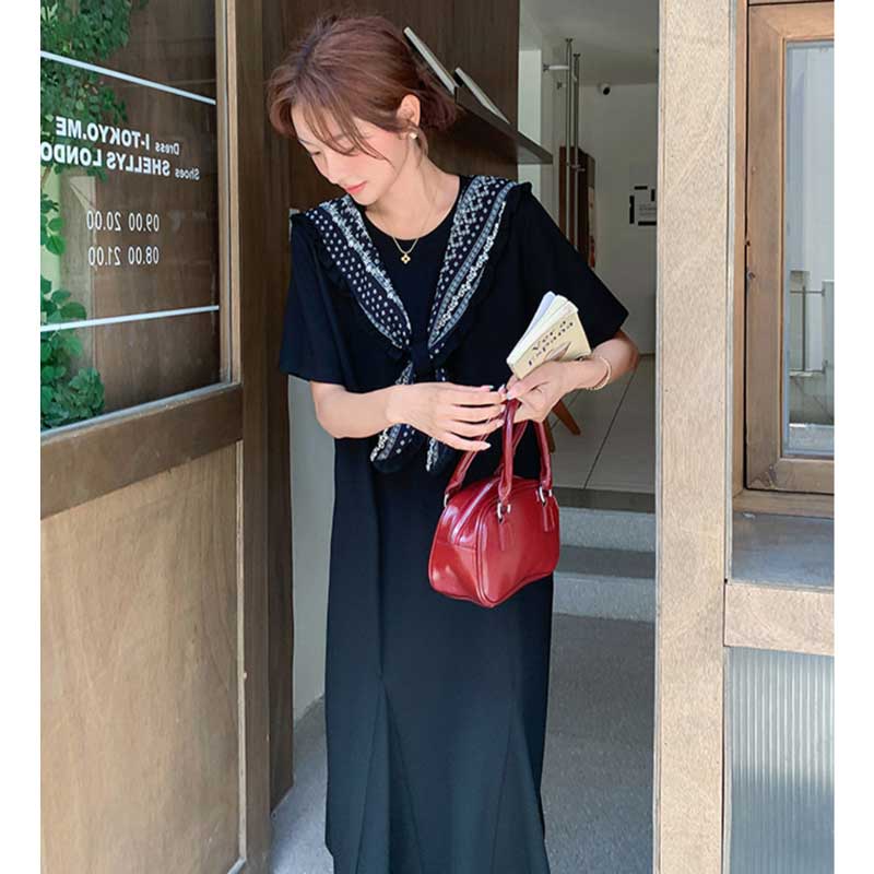 セーラーカラー風ロングフレアワンピース