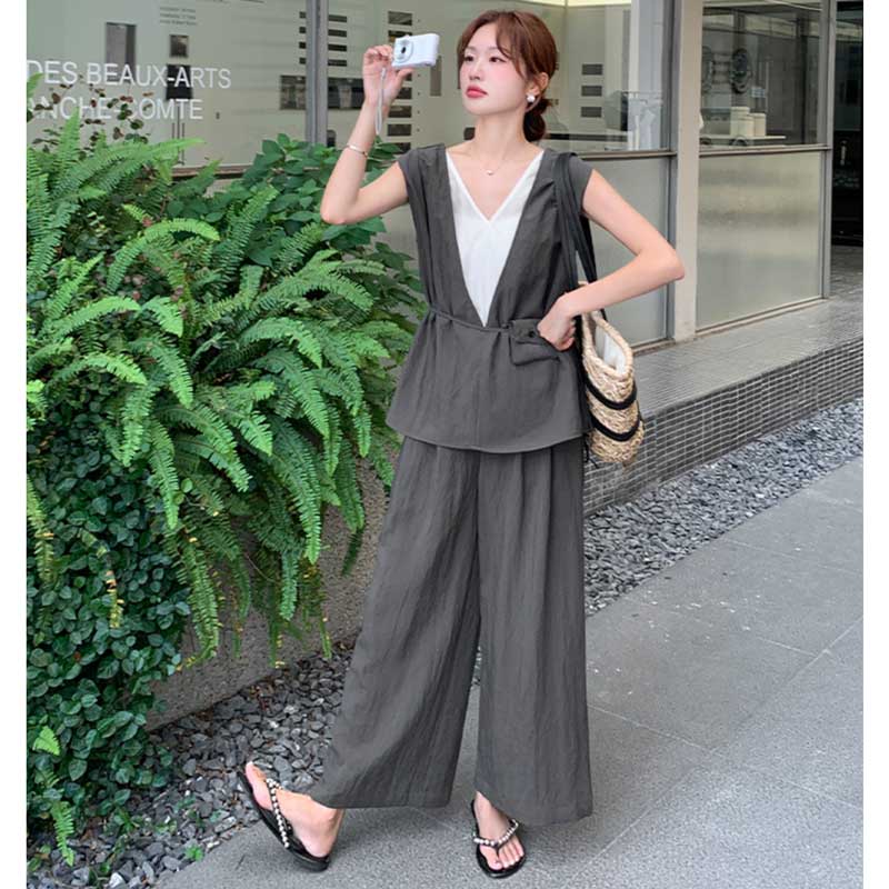 2WAYノースリーブトップス×ワイドパンツ