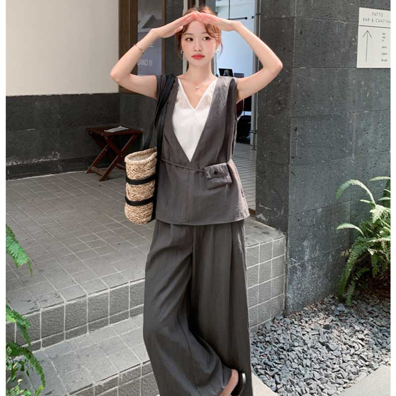 2WAYノースリーブトップス×ワイドパンツ