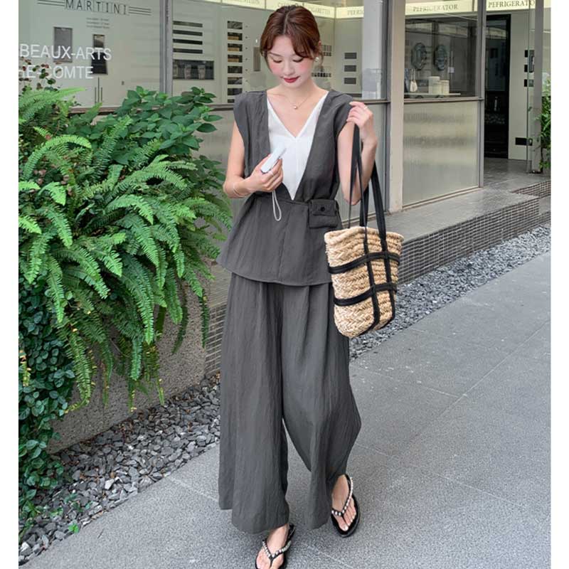 2WAYノースリーブトップス×ワイドパンツ