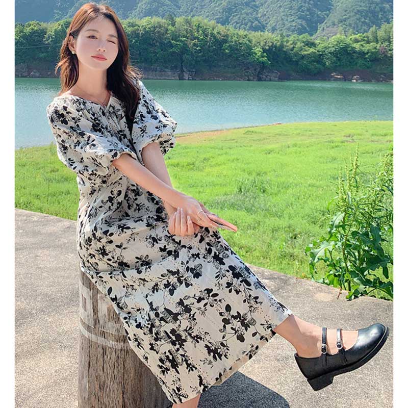 Vネック花柄ロングワンピース