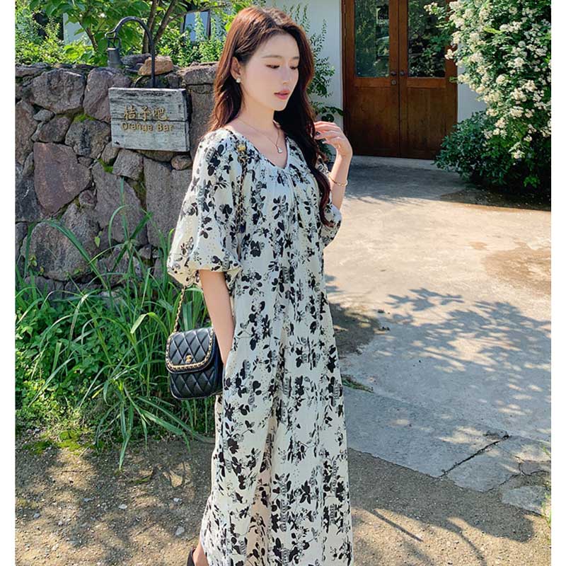 Vネック花柄ロングワンピース