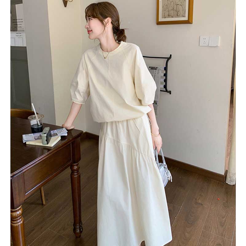 バルーン袖トップス×ボリュームスカート