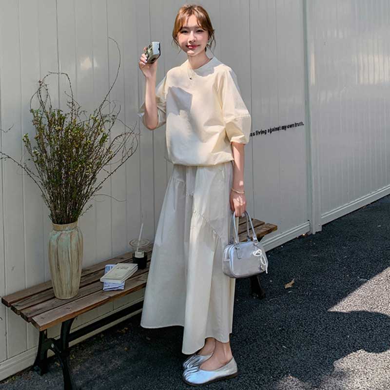 バルーン袖トップス×ボリュームスカート