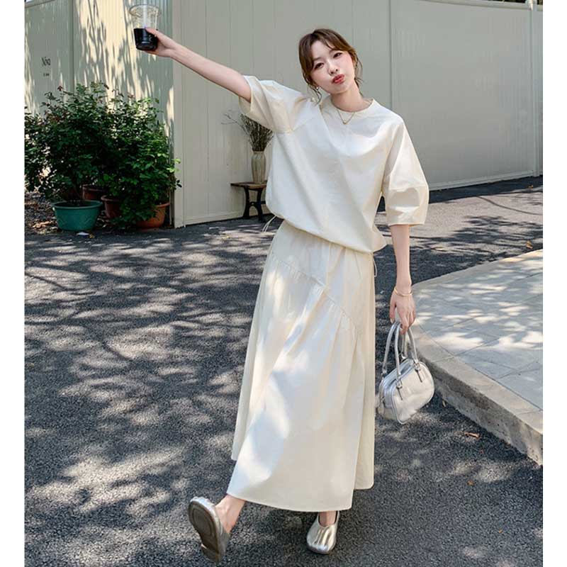 バルーン袖トップス×ボリュームスカート