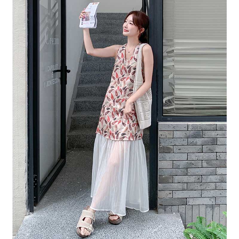 裾フレアペイズリーワンピース