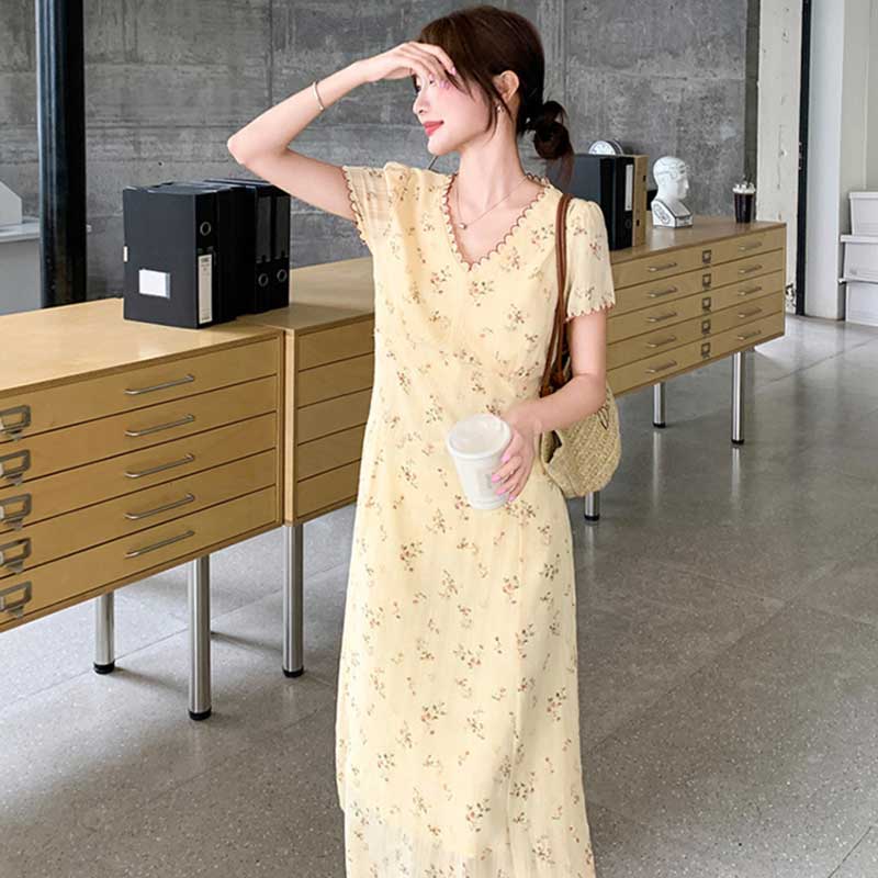 Vネック小花柄ロングワンピース