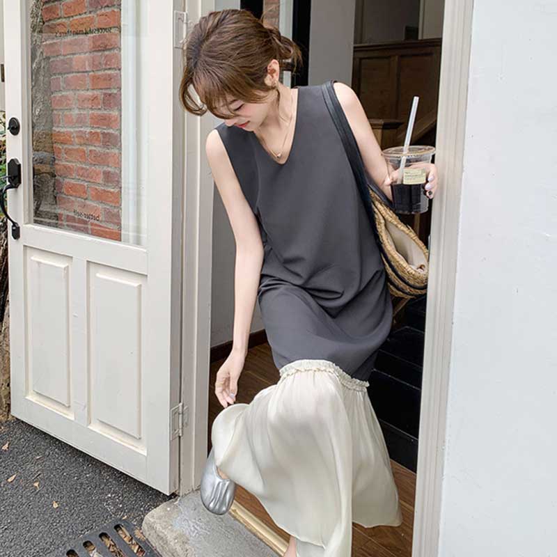 裾フレアノースリーブワンピース