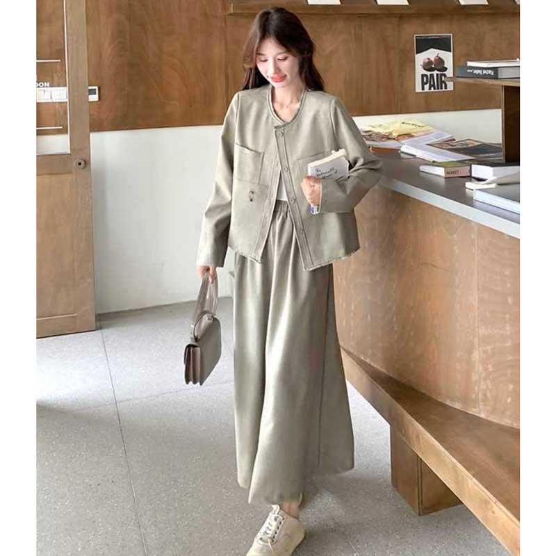 ベルト付きジャケット×ガウチョパンツ