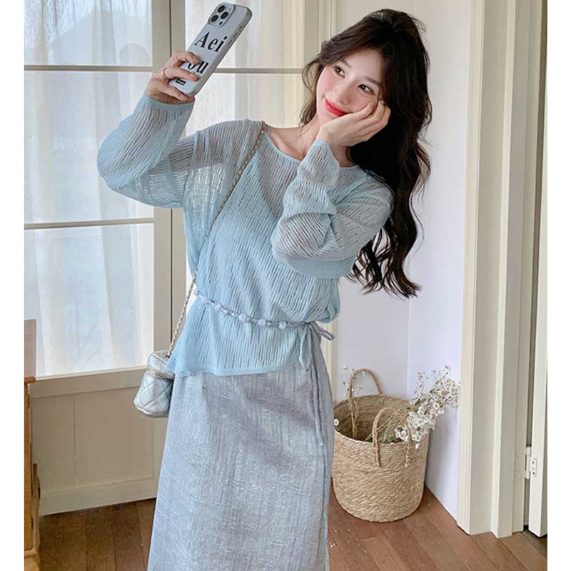 シアーニット×シャイニーキャミワンピース