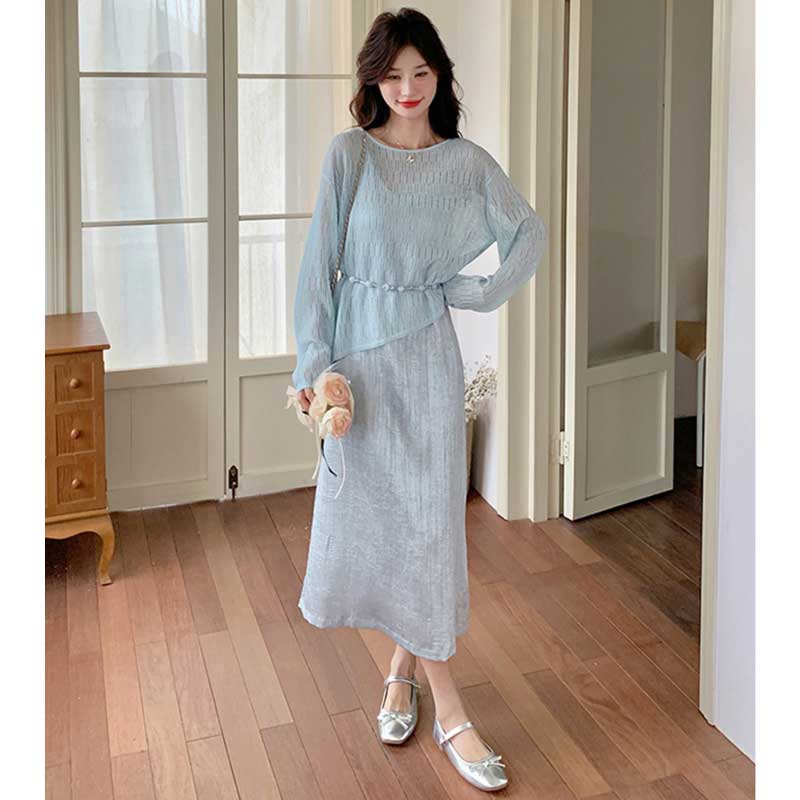 シアーニット×シャイニーキャミワンピース