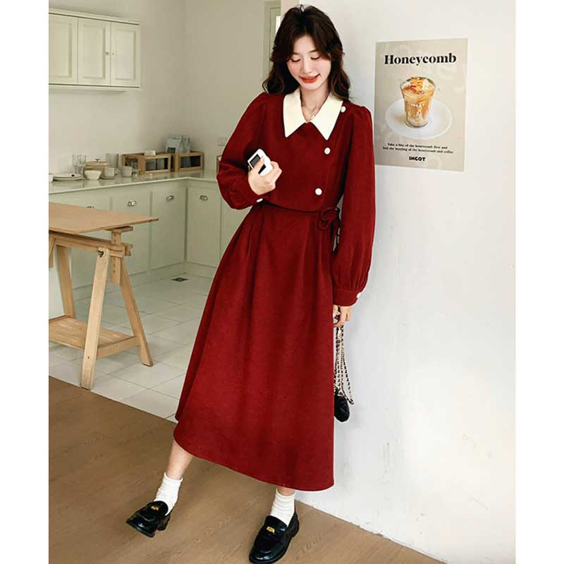 レトロセットアップ風ワンピース