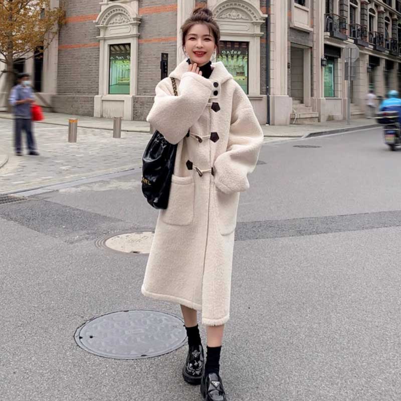 大きい超美品★23区R★バロンブロッサ高級ライン・ダッフルコート４６白 大きい超美品☆23区R☆バロンブロッサ高級ライン・ダッフルコート46