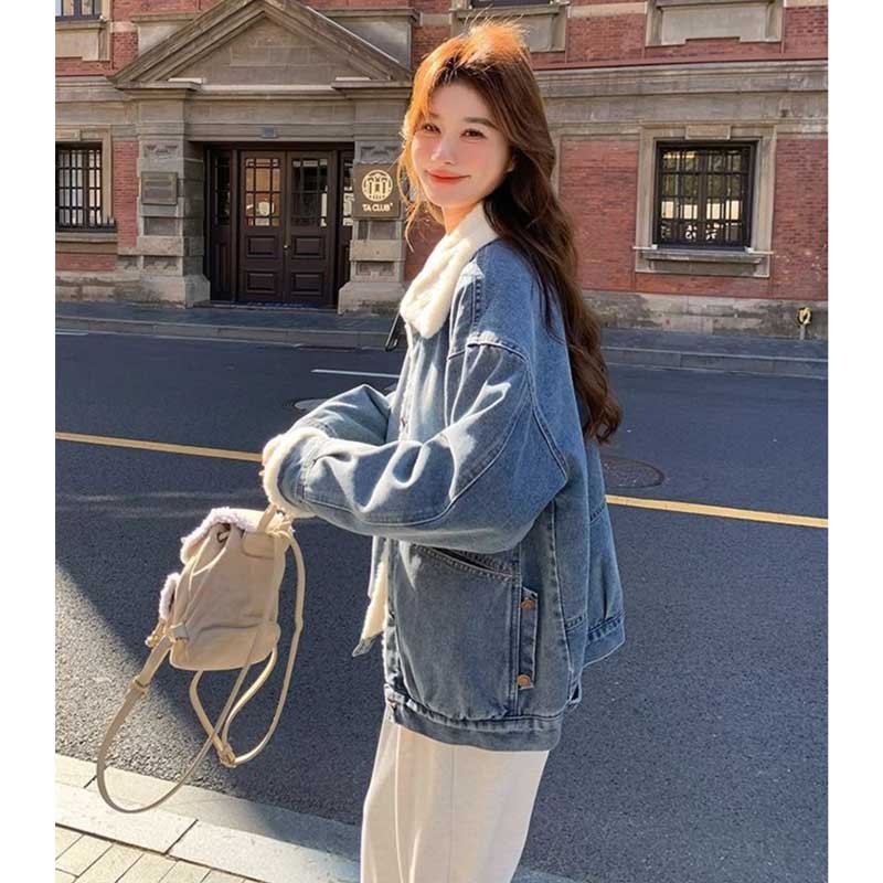 ボア襟デニムジャケット