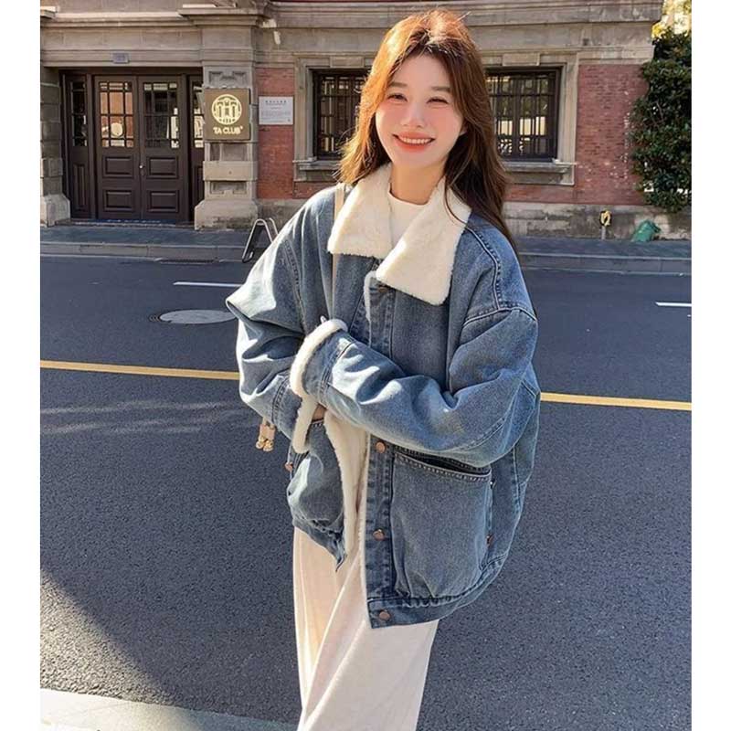 ボア襟デニムジャケット