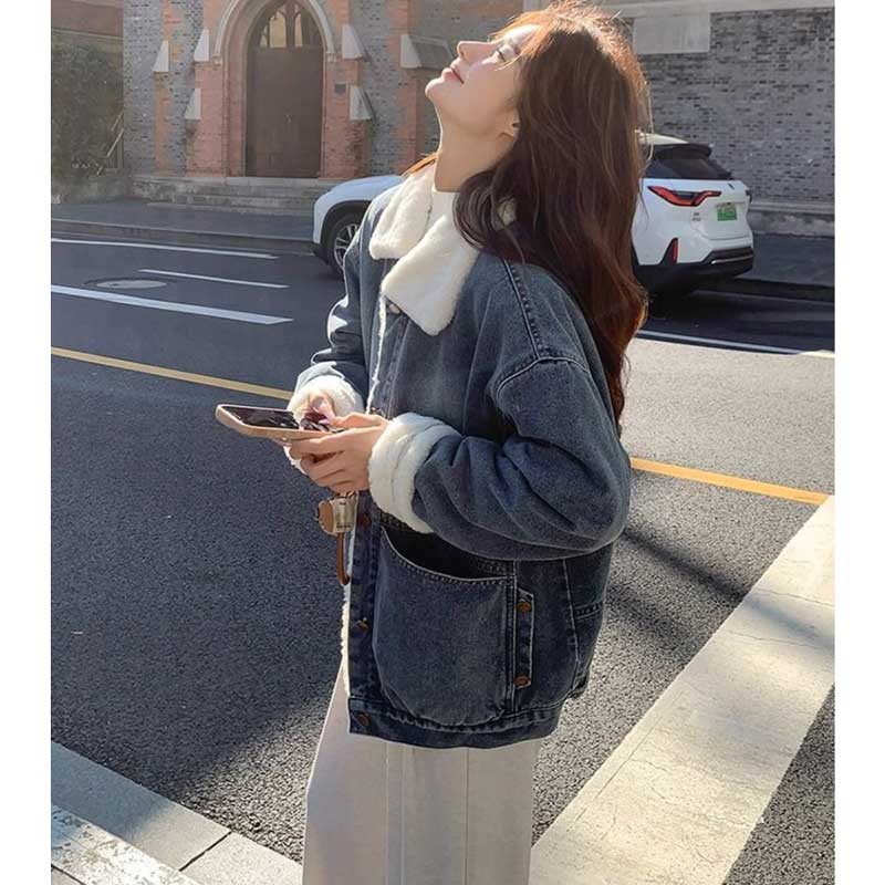 ボア襟デニムジャケット