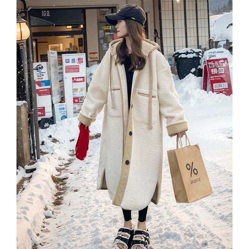 フード付きボアロングコート